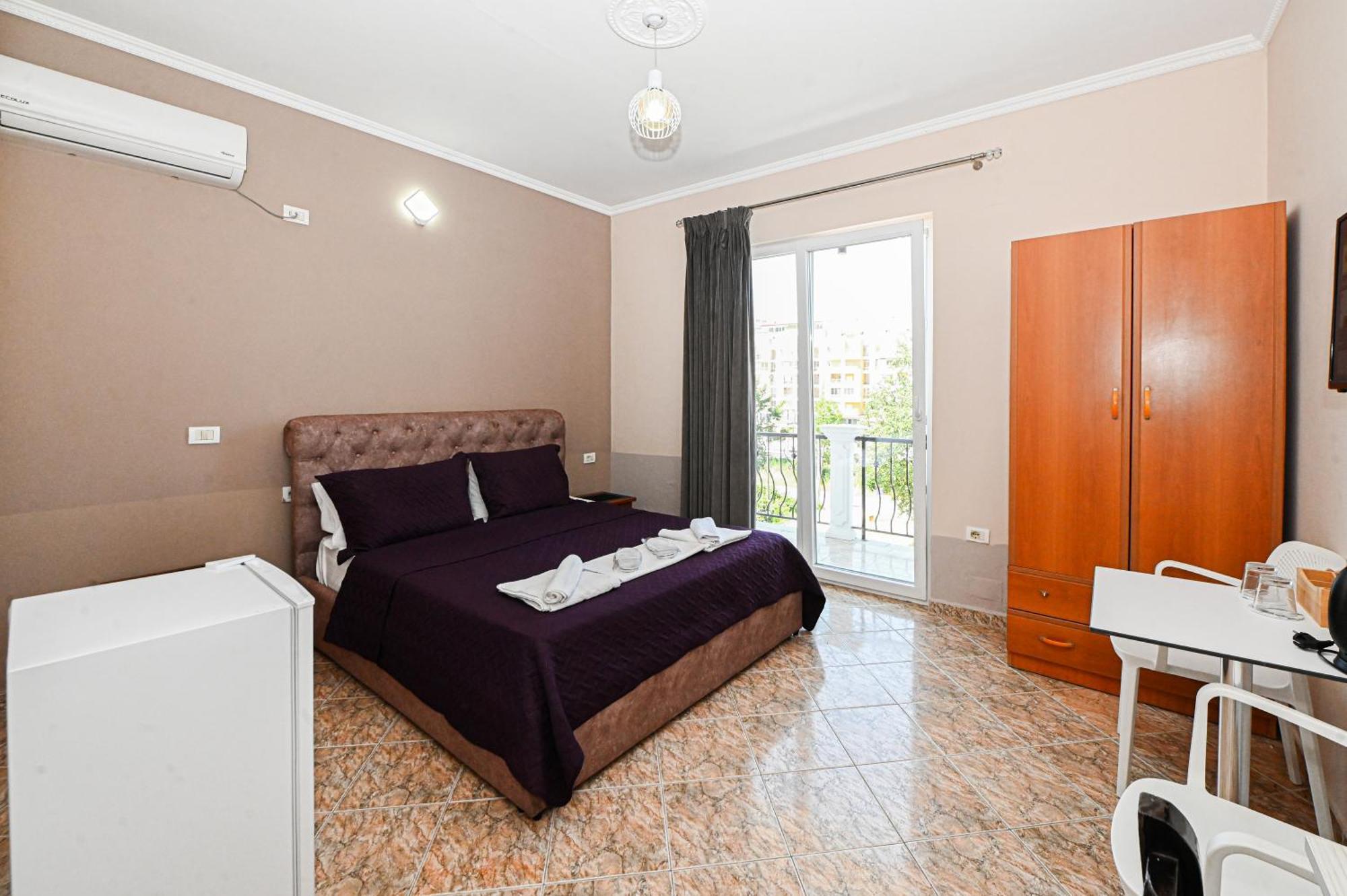 Hotel Fama Škalngur Kültér fotó