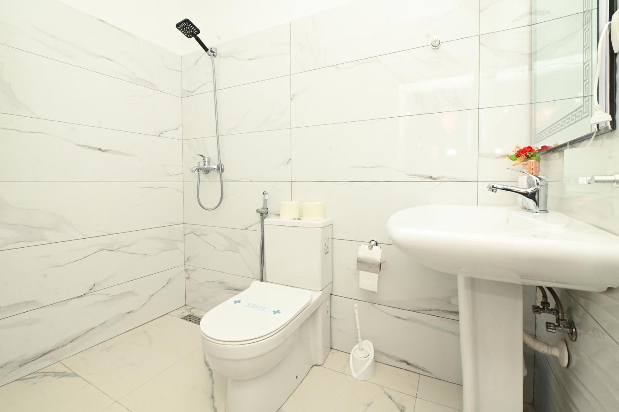 Hotel Fama Škalngur Kültér fotó