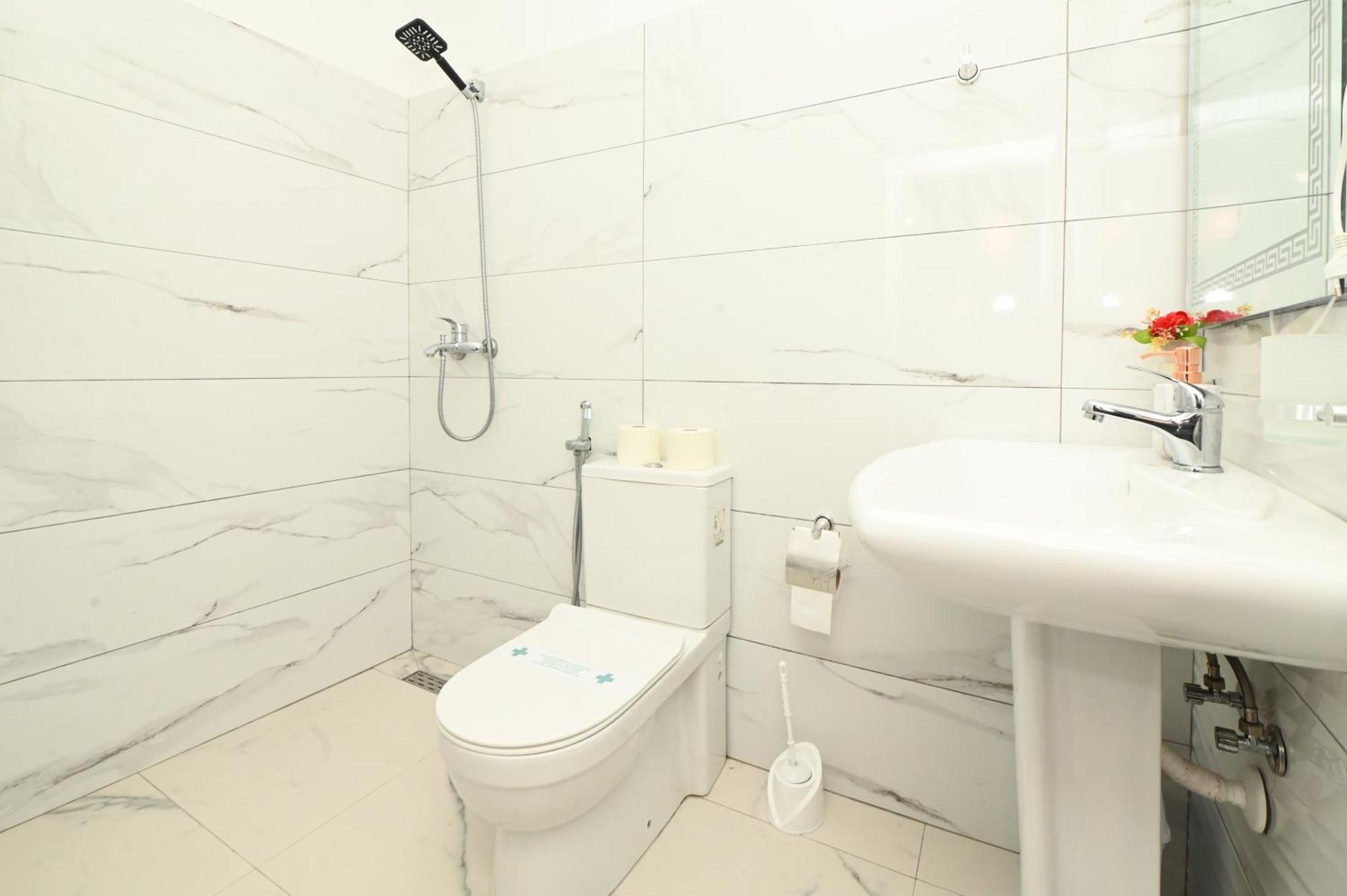 Hotel Fama Škalngur Kültér fotó