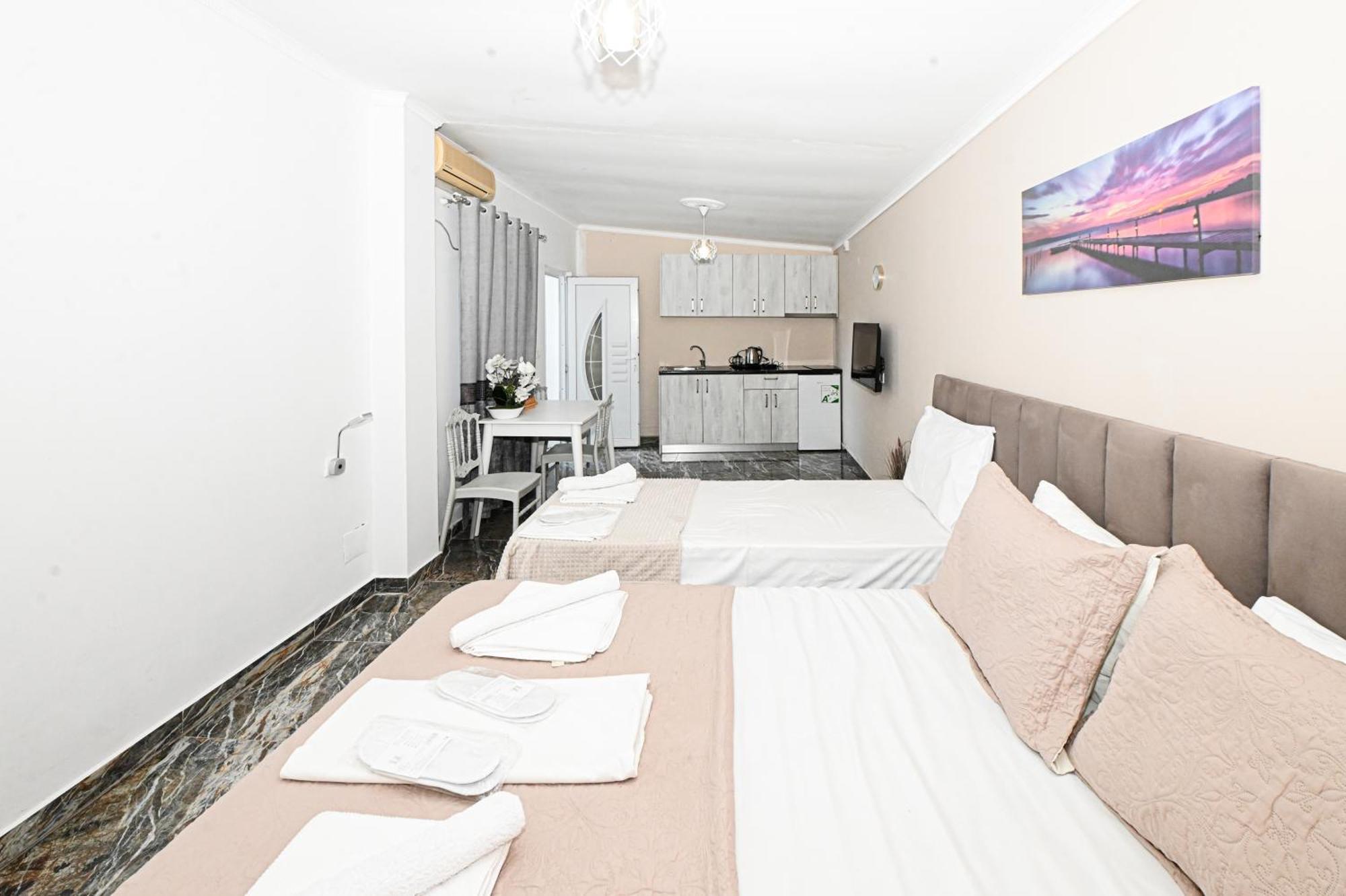 Hotel Fama Škalngur Kültér fotó