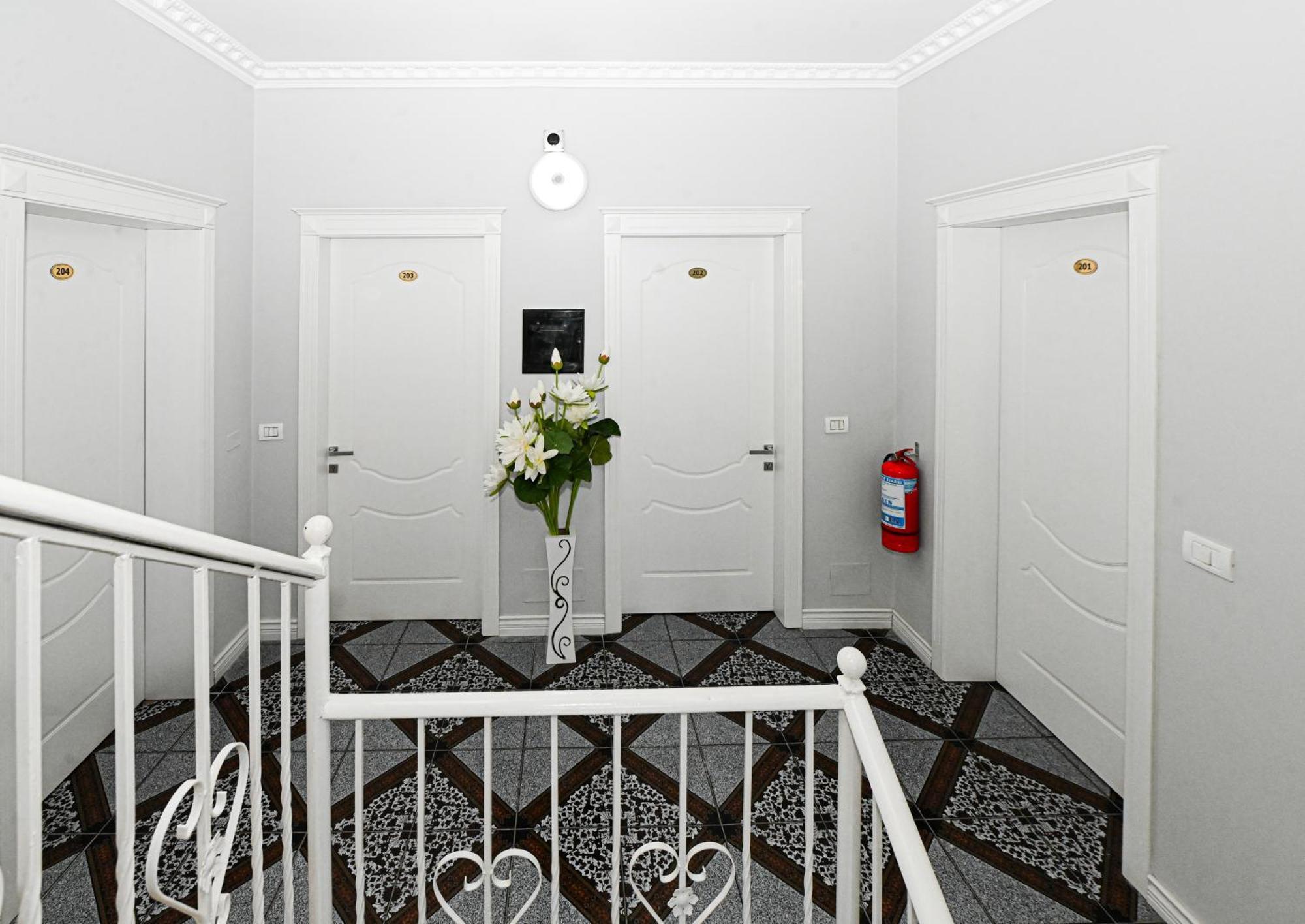 Hotel Fama Škalngur Kültér fotó