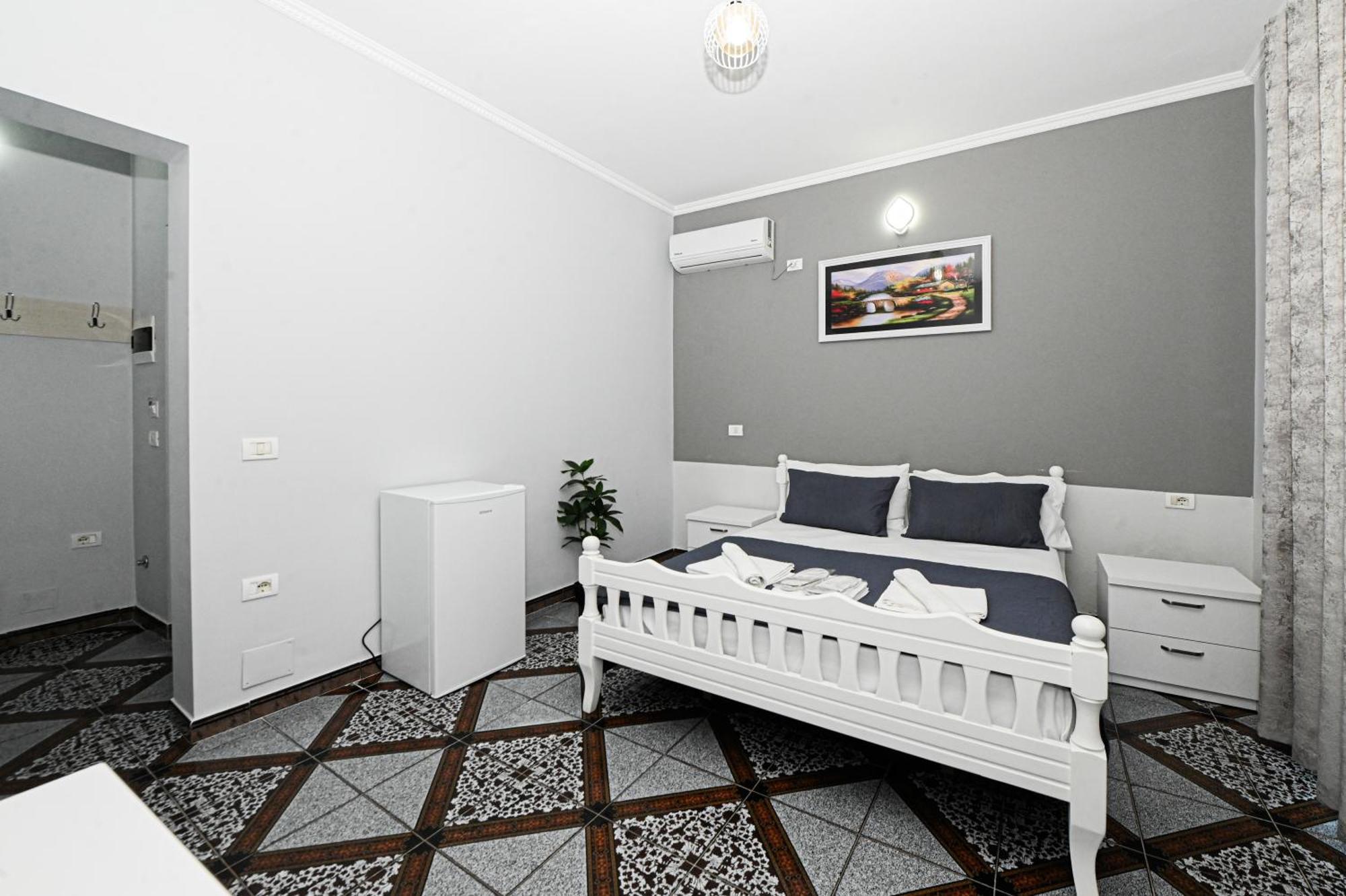 Hotel Fama Škalngur Kültér fotó