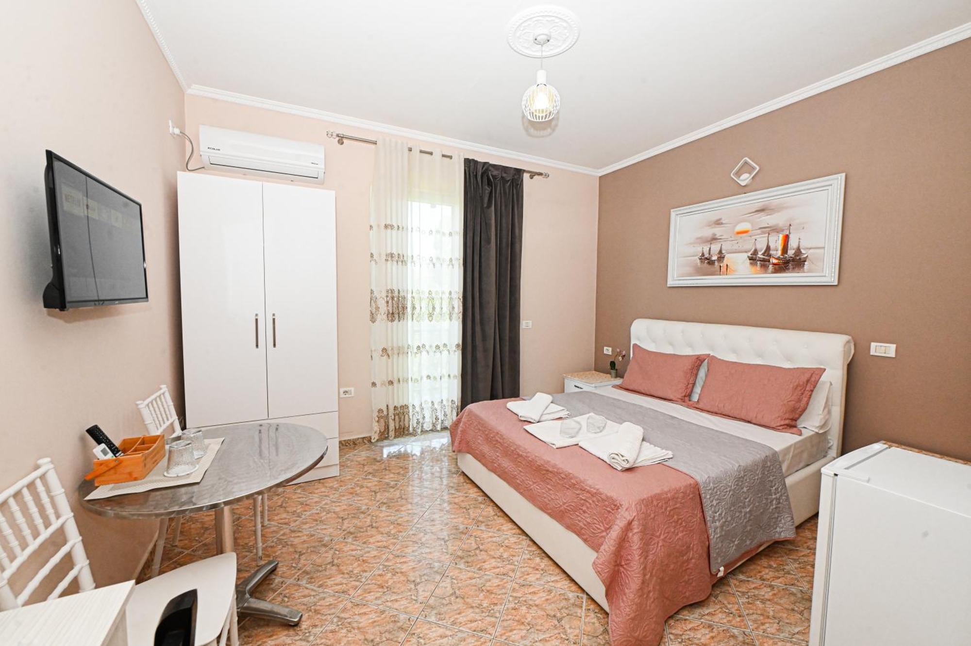Hotel Fama Škalngur Kültér fotó