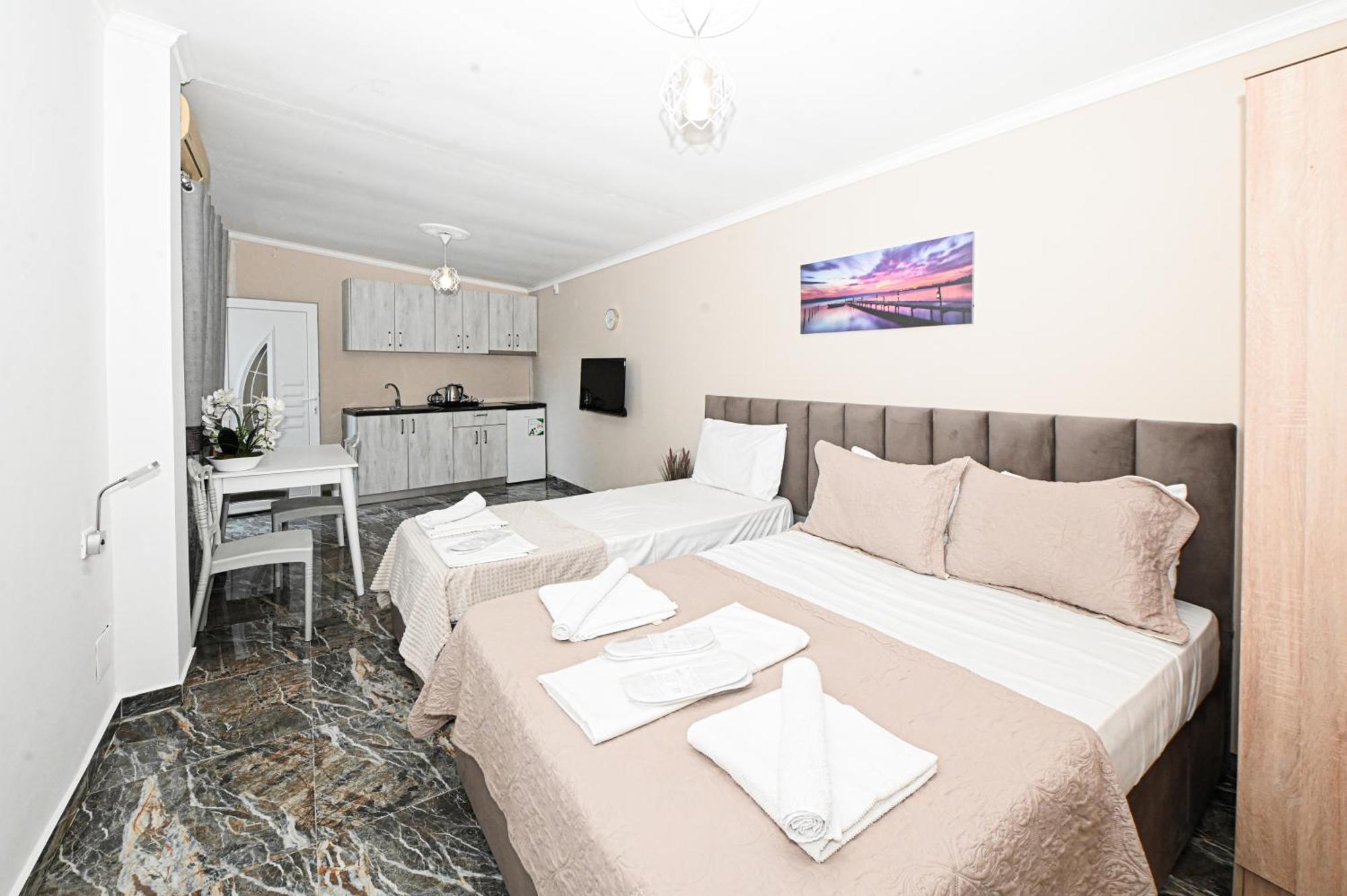 Hotel Fama Škalngur Kültér fotó