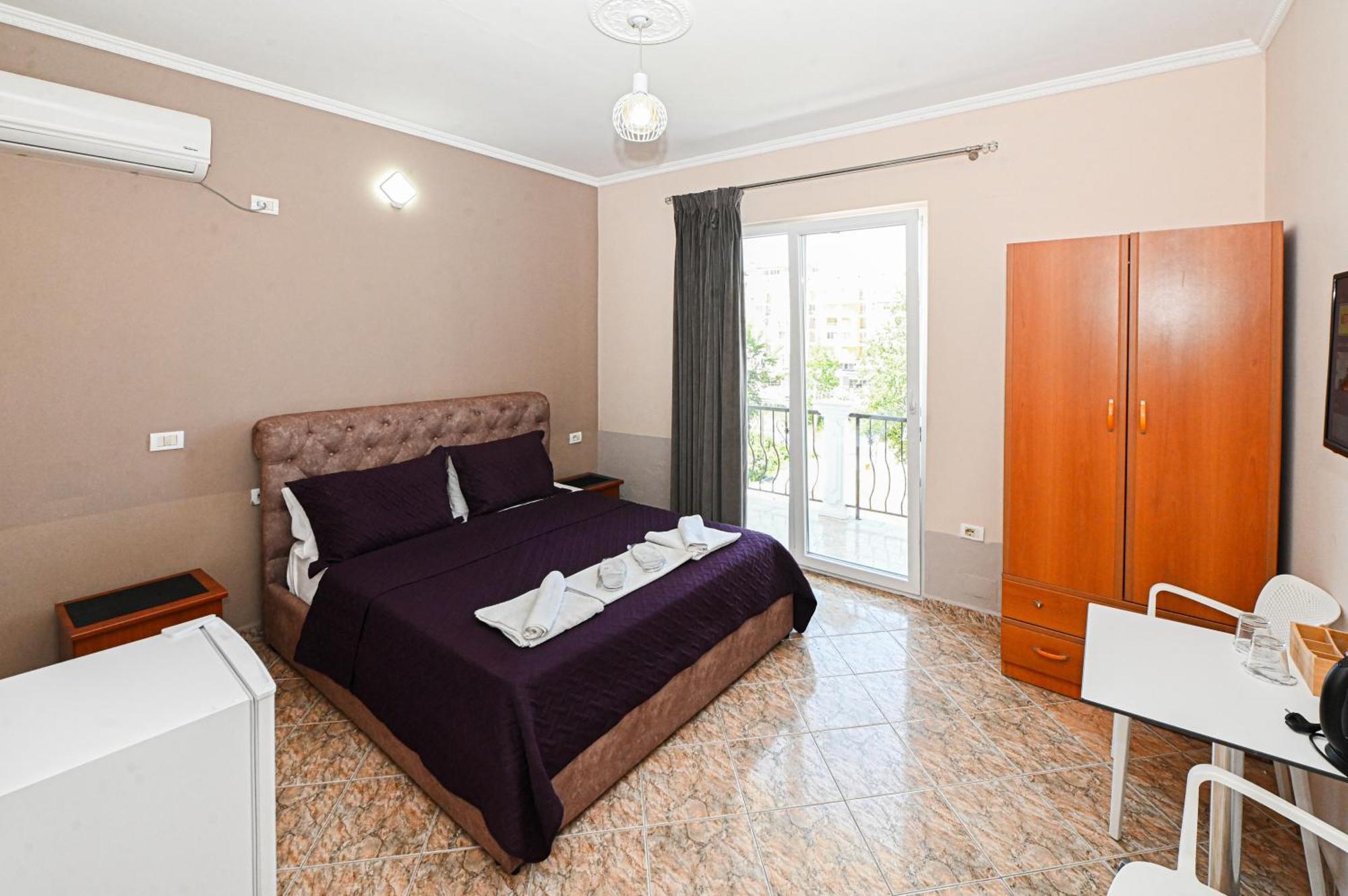 Hotel Fama Škalngur Kültér fotó